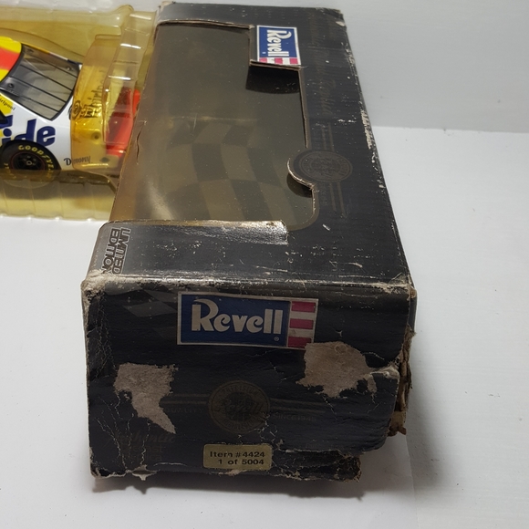 1997 Revell #10 Ricky Rudd. - Picture 6 of 9